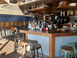 桜木町駅 徒歩5分 現況:ダイニングバー 飲食居抜き物件 ★屋上テラス付★【何業も可】外観