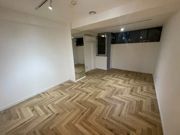 渋谷駅徒歩7分 エステサロンや事務所に最適な好立地物件です。外観