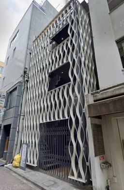 【軽飲食相談可】吉祥寺駅南口至近！おしゃれな外観の1階路面物件です♪