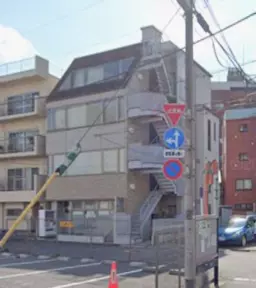 中野駅 徒歩10分◆大久保通りからスグ◆予約制の店舗相談可(不特定多数の出入り不可)◆福祉関係要相談◆飲食不可◆外観