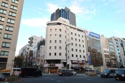 ◆四ツ谷駅徒歩２分◆新宿通り沿い角地の好立地！◆最上階◆クリニック・美容系サロンにオススメ◆軽飲食ご相談◆EVあり外観