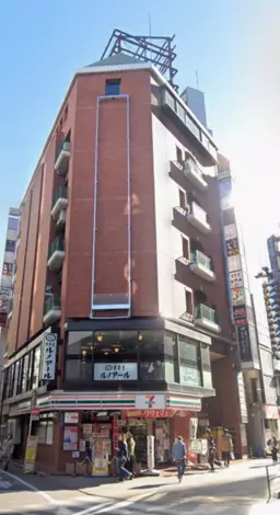 飲食店相談(同業種不可)歌舞伎町中心地　定期借家契約 １０年（再契約不可）