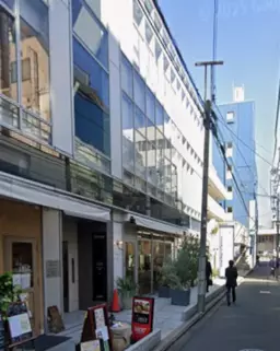 大宮駅 徒歩4分◆旧中山道沿いに建つビル◆大宮高島屋もスグ◆サービス店舗に最適◆時間貸し駐車場併設で利便性大◆