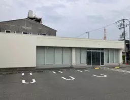 布忍駅 徒歩15分、車5分 コンビニエンスストア跡 平屋建て店舗【飲食可】外観
