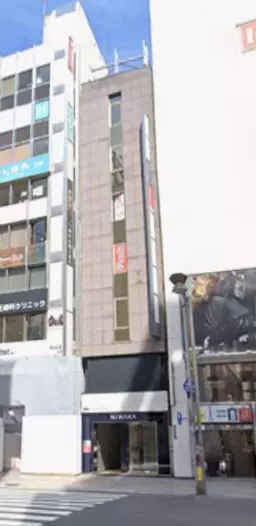 新宿三丁目駅 徒歩1分◆『伊勢丹 新宿店』スグ◆新宿通り沿いの好立地◆『ビックカメラ』向かいのビル◆飲食店不可◆