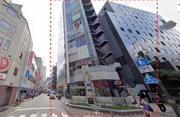 池袋駅東口徒歩4分！サンシャイン通りの角地！外観