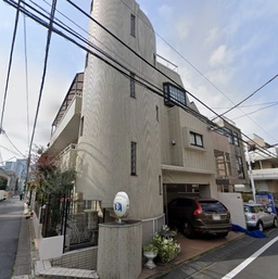 表参道駅徒歩4分 B1階店舗 直接階段あり[11653]