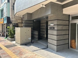 ☆高円寺駅　徒歩2分‼　高南通り沿い好立地物件‼☆外観