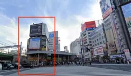 新宿駅１分の１〜４階一括６７坪！新宿大ガート西交差点目の前！引き渡し２０２７年４月。サービス、物販、飲食可【重飲食可】