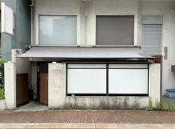 蒲田駅 徒歩6分 1F 現況:セントラルキッチン居抜き【重飲食可】造作譲渡無償！環八通り沿いで間口の広い角地１階路面店！外観