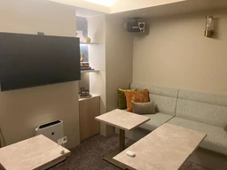 麻布十番駅 徒歩2分 現況:バー 飲食居抜き物件 【何業も可】外観