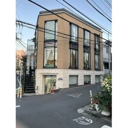 原宿駅 徒歩8分 現況:美容室・理容室 その他居抜きなど物件 【軽飲食可】外観