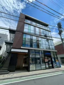 表参道駅 徒歩6分 スケルトン物件 【重飲食可】詳細業種はご相談ください。外観