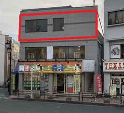 東伏見駅南口ロータリー目の前／視認性・集客力期待大【業種相談】外観