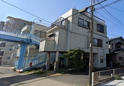 町田街道沿いの１棟貸し住居付き店舗事務所！駐車スペースもあり！業種ご相談ください外観
