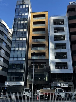 西新宿駅 徒歩1分 スケルトン物件 【業種相談】外観