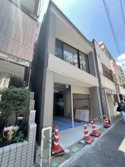 ☆ご質問や内見希望の方は【問い合わせ】からメッセージをお願い致します☆※お電話はお控えください。