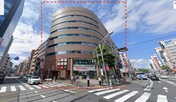 中央通り沿いの角地！松坂屋向かいです！視認の良い２階店舗！外観