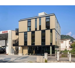 新築！鎌倉駅徒歩6分の鎌倉街道沿い好立地ビルの3階37坪！外観