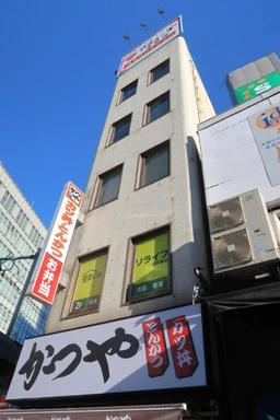 ◆浅草橋駅徒歩１分◆駅前交差点の角地！◆整体・美容系サロン他・サービス店舗ご相談可！◆EVあり・オートロックなし