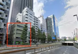 日本橋駅位分の１階２８坪テナント！毛英飲食、サービス、物販、クリニックに最適です。【重飲食不可、軽飲食可】