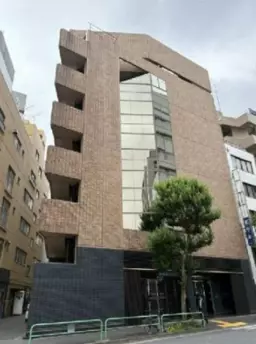 水道橋駅 徒歩5分 １階路面スケルトン物件 【飲食可(重飲食不可)】商店街/ 繁華街/看板取付スペースあり