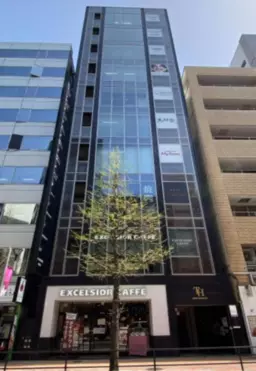 新宿駅５分小滝橋通りに面した６階３７坪事務所仕様引き渡し！サービス、クリニック、事務所に最適です。【飲食不可】