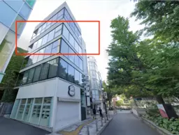 原宿駅１分！４階１６坪全面ガラス張りのテナント！人通り視認性はお約束【２４時間使用、飲食不可】