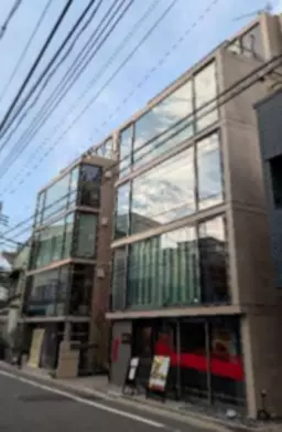 北参道駅徒歩9分 国立競技場、明治神宮至近の好立地！ ネイルサロンなどサービス店舗や事務所にオススメです。