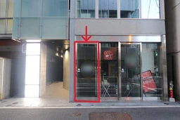 ◆神保町駅徒歩３分◆地下１階店舗◆カフェ、バー、パーソナルジム、サービス店舗ご相談可！◆スケルトン渡し◆深夜営業ご相談可