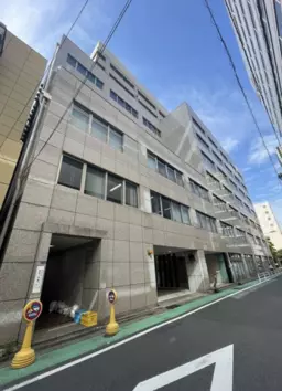 八丁堀駅 徒歩3分 平成通り沿い　1階