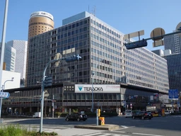 西梅田駅 徒歩1分 ディアモール直結 【飲食可】外観