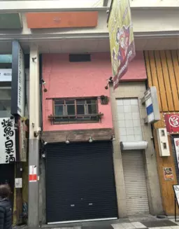 東梅田駅 徒歩2分 曽根崎お初天神通り沿い 3F（登記上4F）スケルトン物件 【軽飲食可】外観