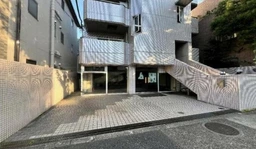 学芸大学駅 徒歩15分 駒沢通り沿い 1F店舗物件 【飲食不可】外観