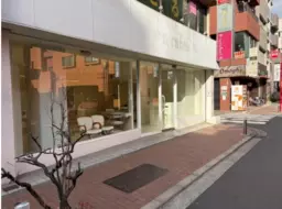 【UT0125】川崎駅徒歩８分！居抜き物件！前業種美容室！外観