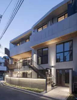 下北沢駅 徒歩1分 B1F〈A区画〉スケルトン物件 【重飲食可】