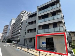 京王八王子駅 徒歩2分／築後未入居の路面店／スケルトン（ボード張り）【軽飲食程度相談】