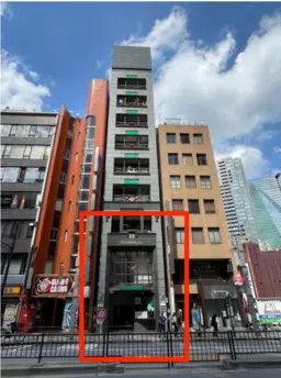 六本木駅１分、外苑東通りに面する１階２８坪テナント！視認性人通りはお約束です。風営、バーはNG.【重飲食可能】