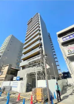 大宮駅 徒歩7分 　県道2号　さいたま春日部線沿い　1階外観