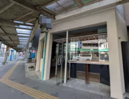 茨木駅 徒歩4分 駅前通り商店街沿い 1-3F一棟貸しスケルトン物件 【飲食可】外観