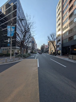 三宮中央通り・三宮町 / エレベーターで2階部分外観