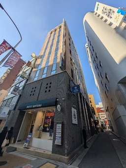 🚲三宮中央通り・三宮町 / エレベーターで2階部分外観