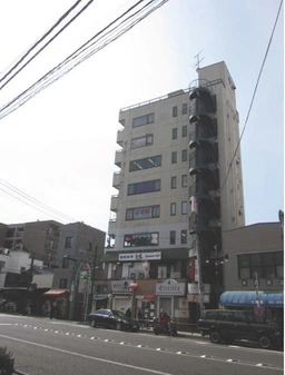 石川町駅徒歩3分　飲食不可外観