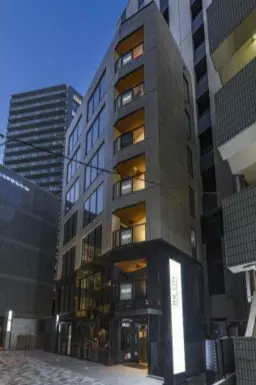 表参道駅 徒歩4分◆国道246号から入ってスグ◆サービス店舗にも最適◆飲食不可◆5年未満解約不可◆