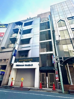 池袋駅 徒歩7分 【業種相談】