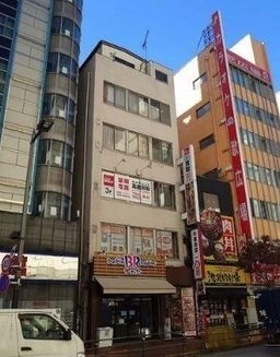 池袋駅徒歩3分／東口五差路からすぐ／営業時間制限なし【飲食不可】