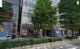 京橋駅、宝町駅徒歩１分！鍛冶橋通り沿いの路面店舗です！（重飲食不可）