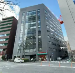 ■新宿御苑前駅 徒歩6分 現況:事務所仕様物件 【業種相談（飲食不可）】