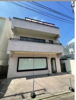 【FH0204】表参道2分　1階路面店　物販最適　ガス利用相談可　美容室相談可　飲食店不可　賃料：約104万円（税込）