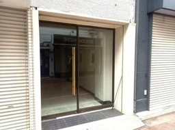 元町駅 徒歩4分 三宮センター街3丁目商店街沿い 1F宝飾店居抜き物件 【飲食不可】外観